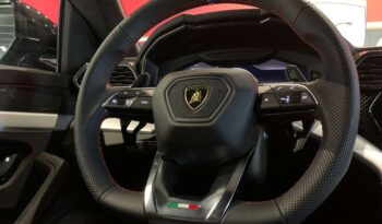 Lamborghini Urus Style Pack Carbon/Akrapovic/Tetto/B&O auf Bestellung voll