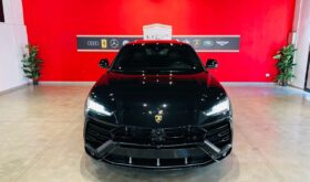 Lamborghini Urus Style Pack Carbon/Akrapovic/Tetto/B&O auf Bestellung